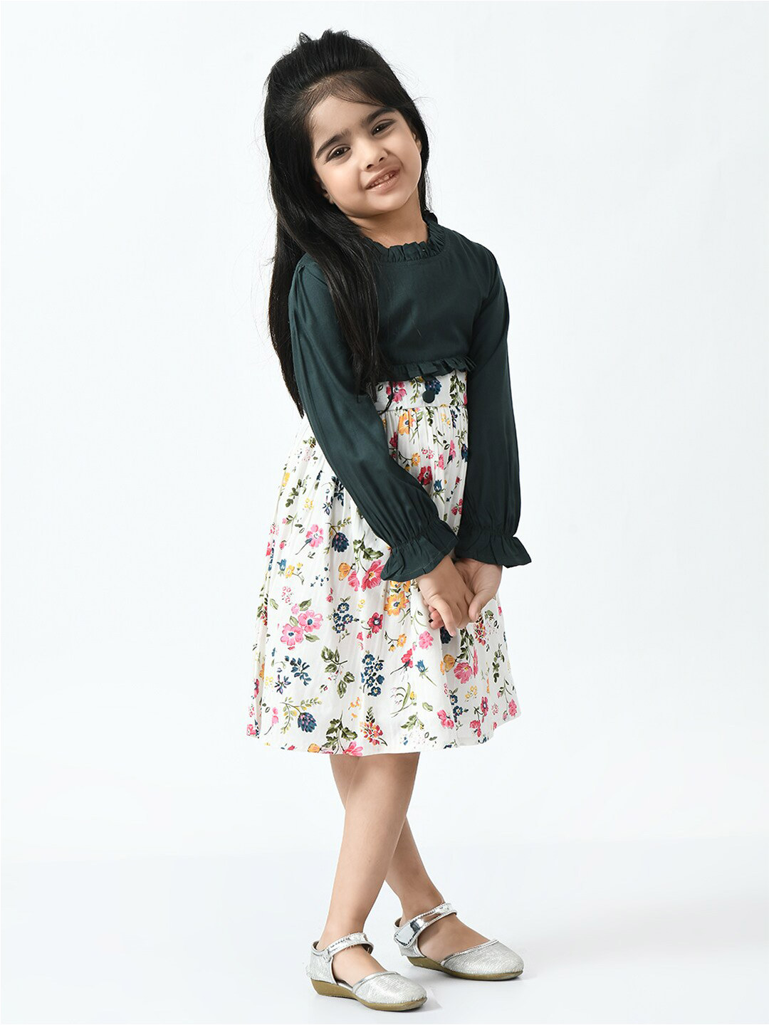 

Bella Moda Kids Girls Pure Cotton Fit And Flair Floral Printed Dress, White