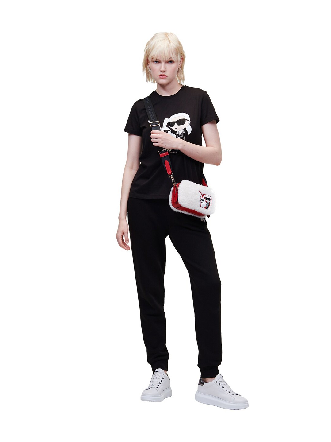 

Karl Lagerfeld Women Printed Pure Cotton T-shirt, Black