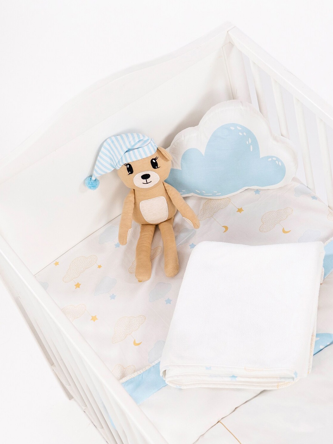 

haus & kinder Bear On The Moon Kids White Fleece 150 GSM Single Bed Blanket With Bear Toy