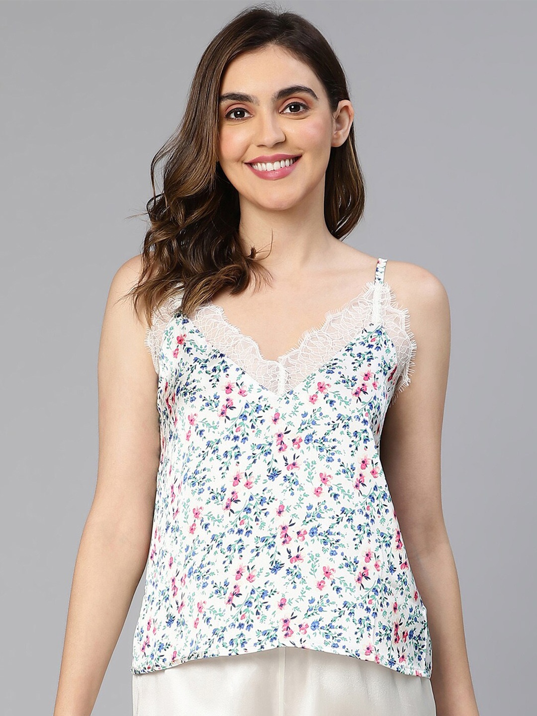 

Oxolloxo Shoulder Straps Floral Print Top, White