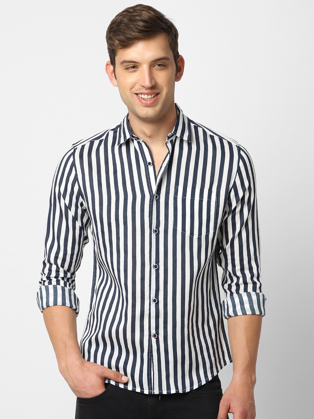 

VASTRADO Men Striped Casual Shirt, Navy blue
