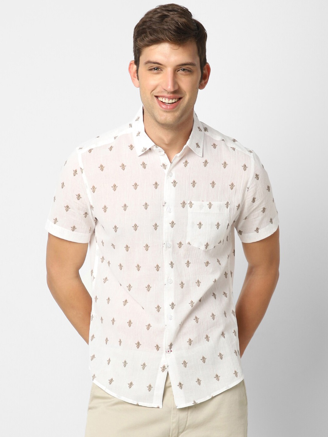 

VASTRADO Men Printed Casual Shirt, White