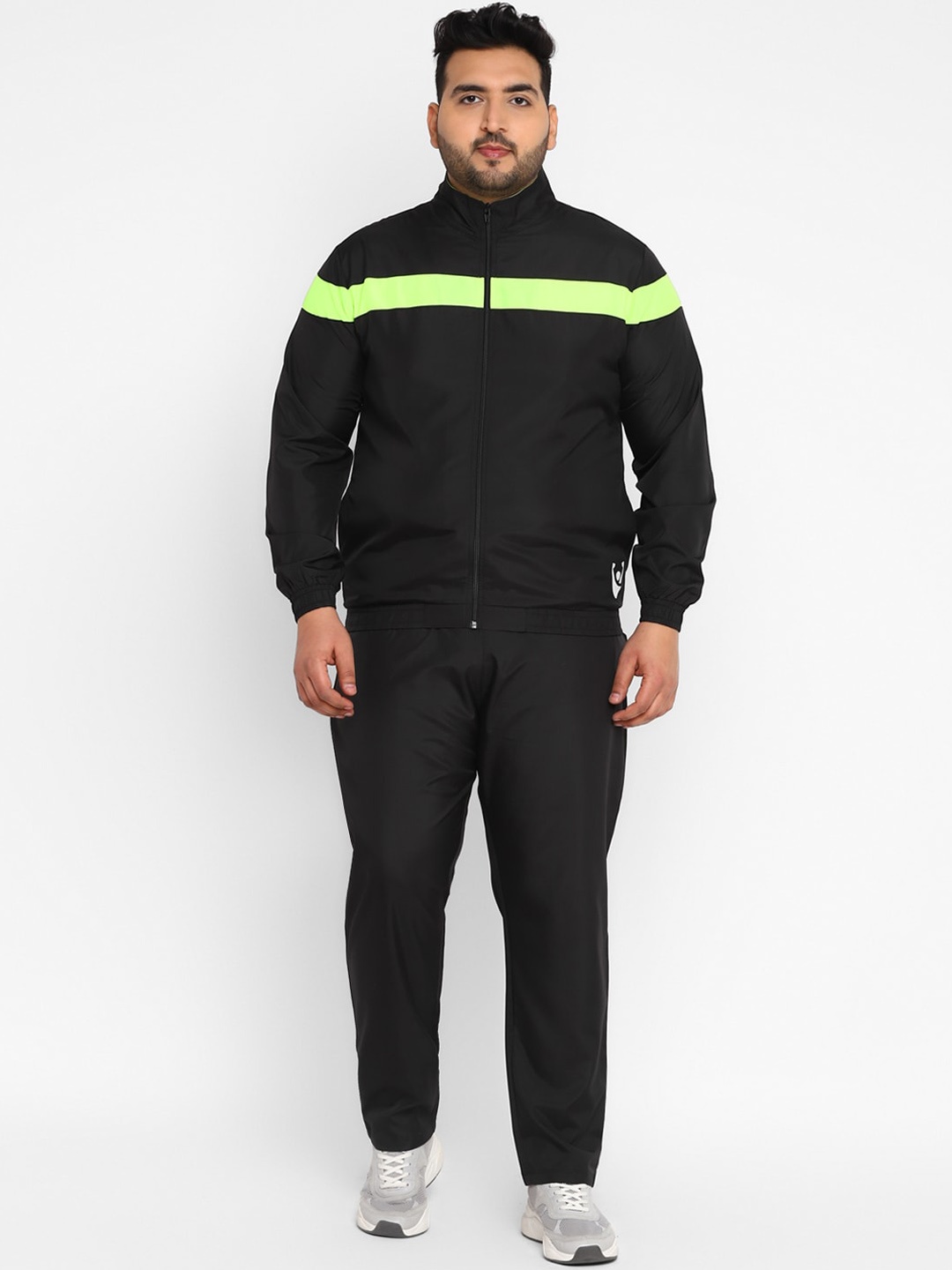 

Yuuki Men Plus Size Colourblocked Sports Tracksuits, Black
