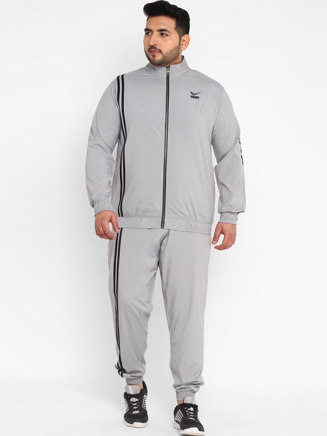 

Yuuki Men Plus Size Solid Sports Tracksuits, Grey