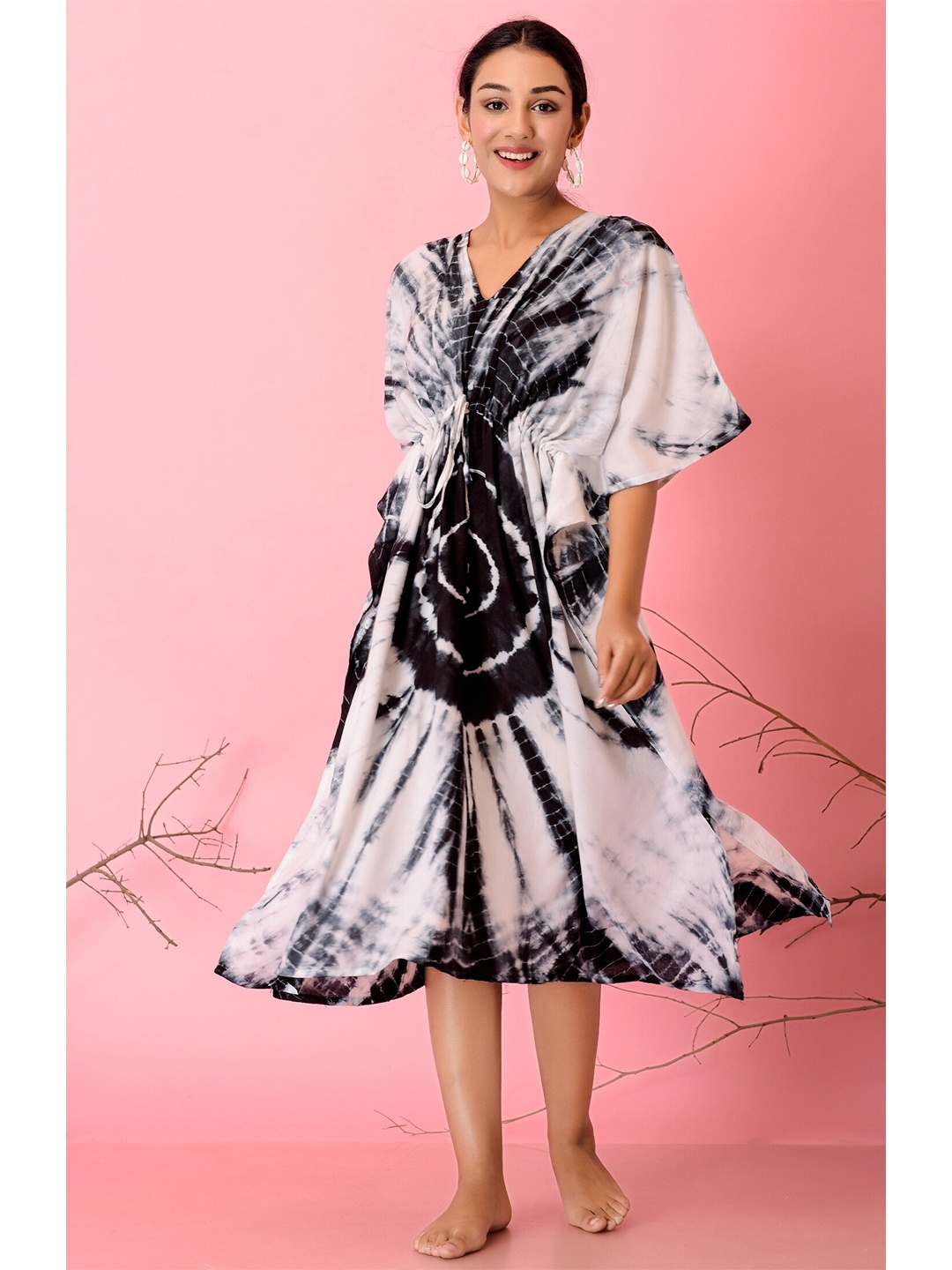 

HANDICRAFT PALACE Women Printed Nightdress, Black