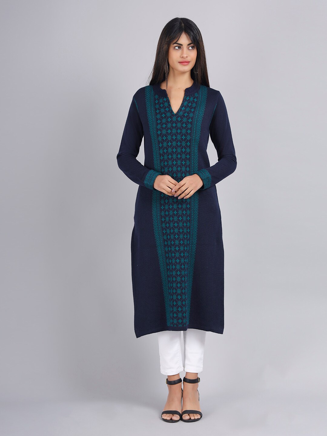 

KEIKO Women Navy Blue Ethnic Motifs Printed Mandarin Collar Acrylic Kurta