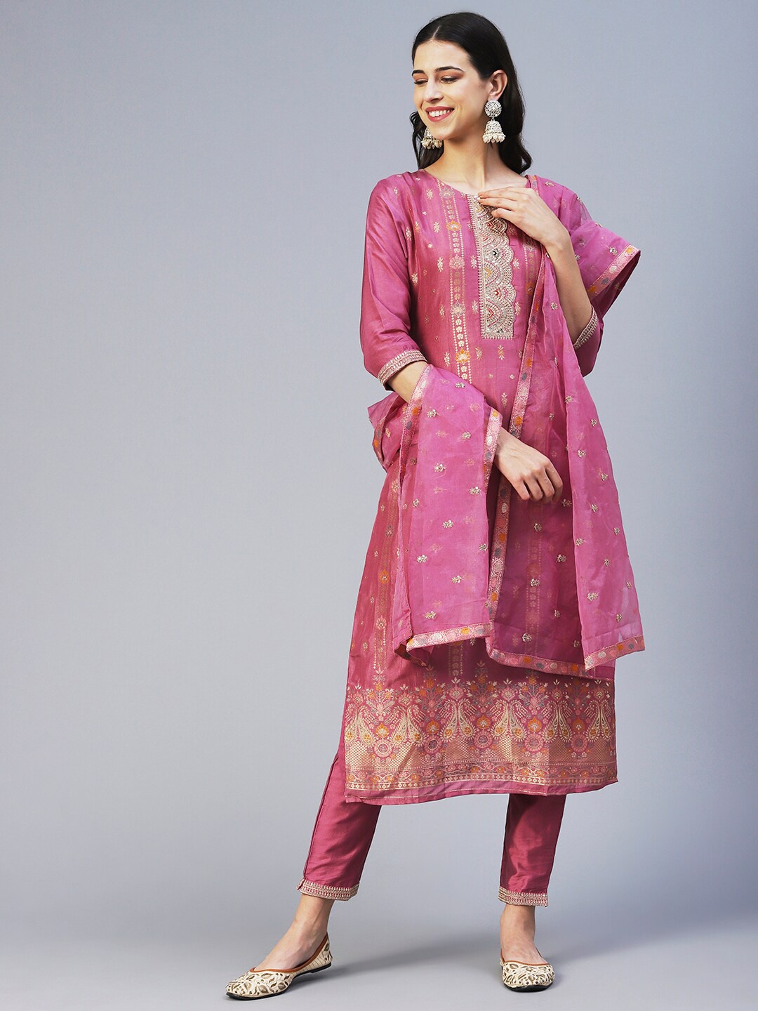

FASHOR Women Ethnic Motifs Thread Work Kurta with Trousers & With Dupatta, Pink