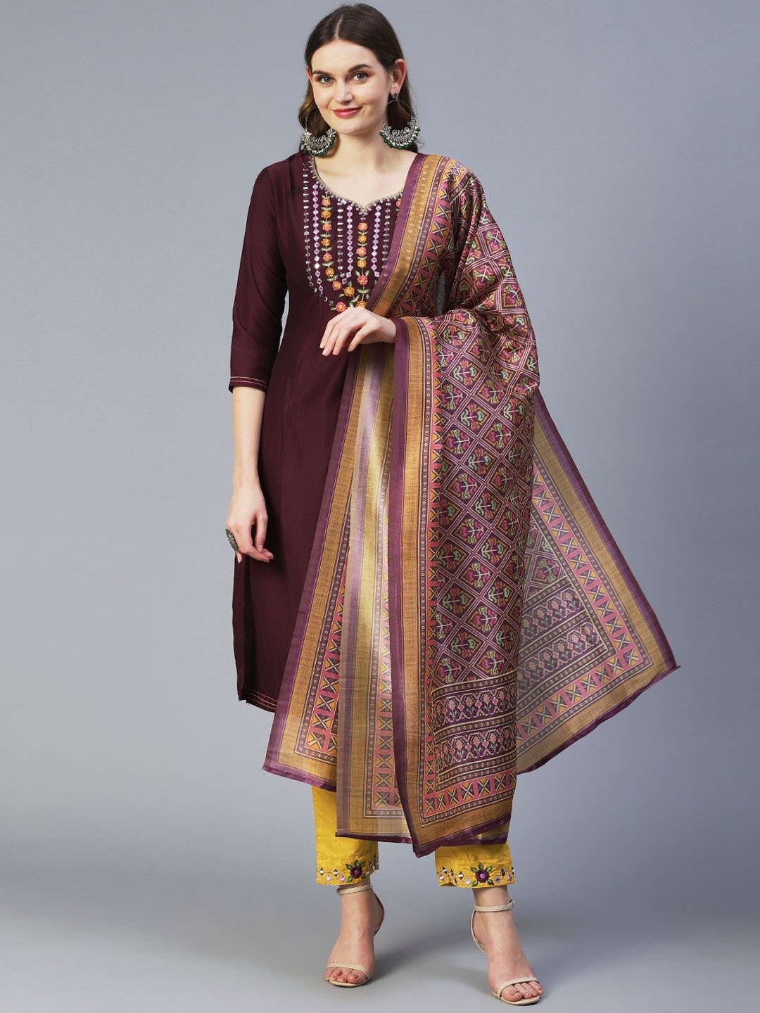 

FASHOR Women Floral Embroidered Mirror Work Kurta with Trousers & With Dupatta, Mauve