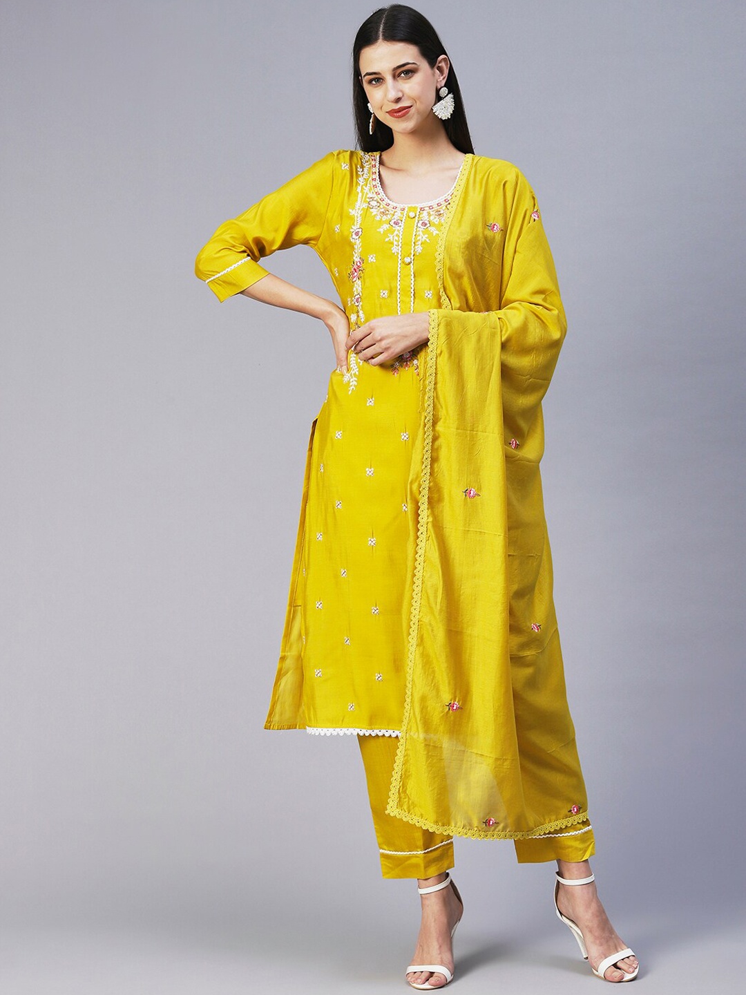 

FASHOR Women Ethnic Motifs Embroidered Sequinned Kurta with Trousers & Dupatta, Mustard