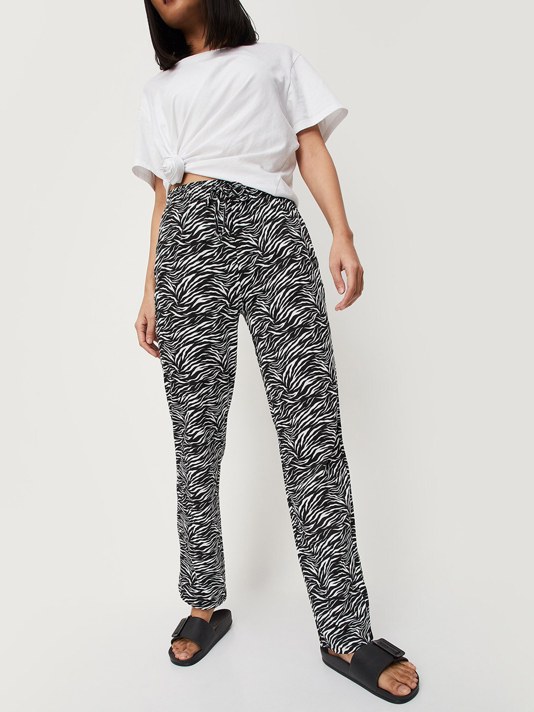 

max Women Printed Cotton Lounge Pants, Black
