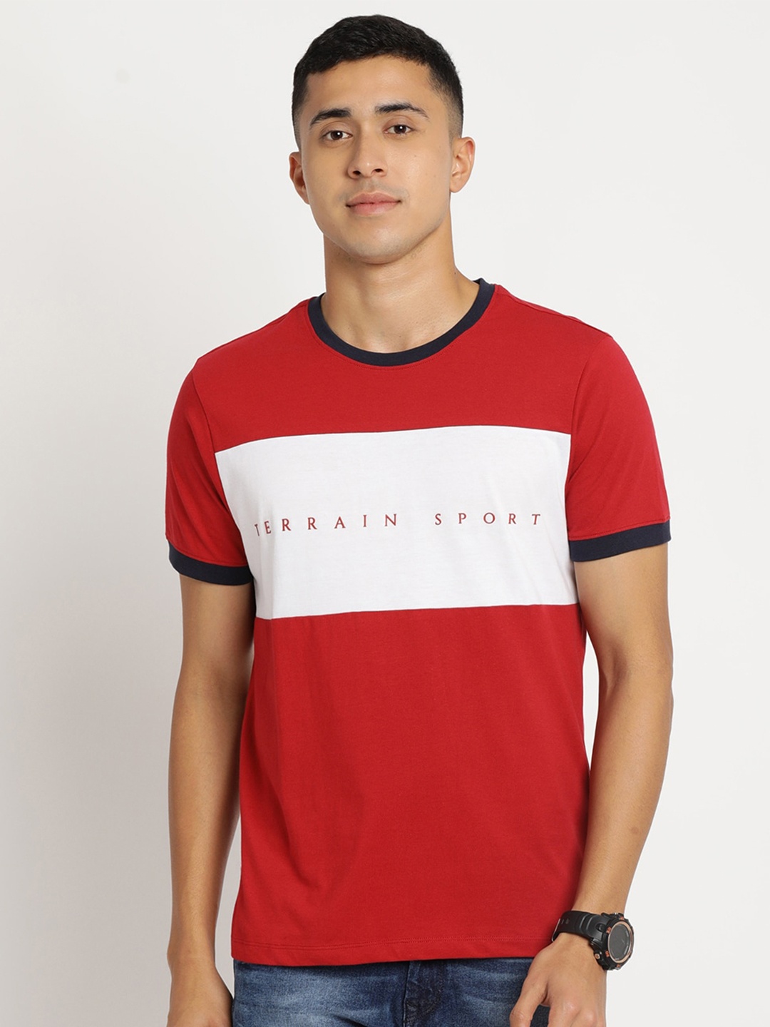 

Indian Terrain Men Colourblocked Cotton Slim Fit T-shirt, Red