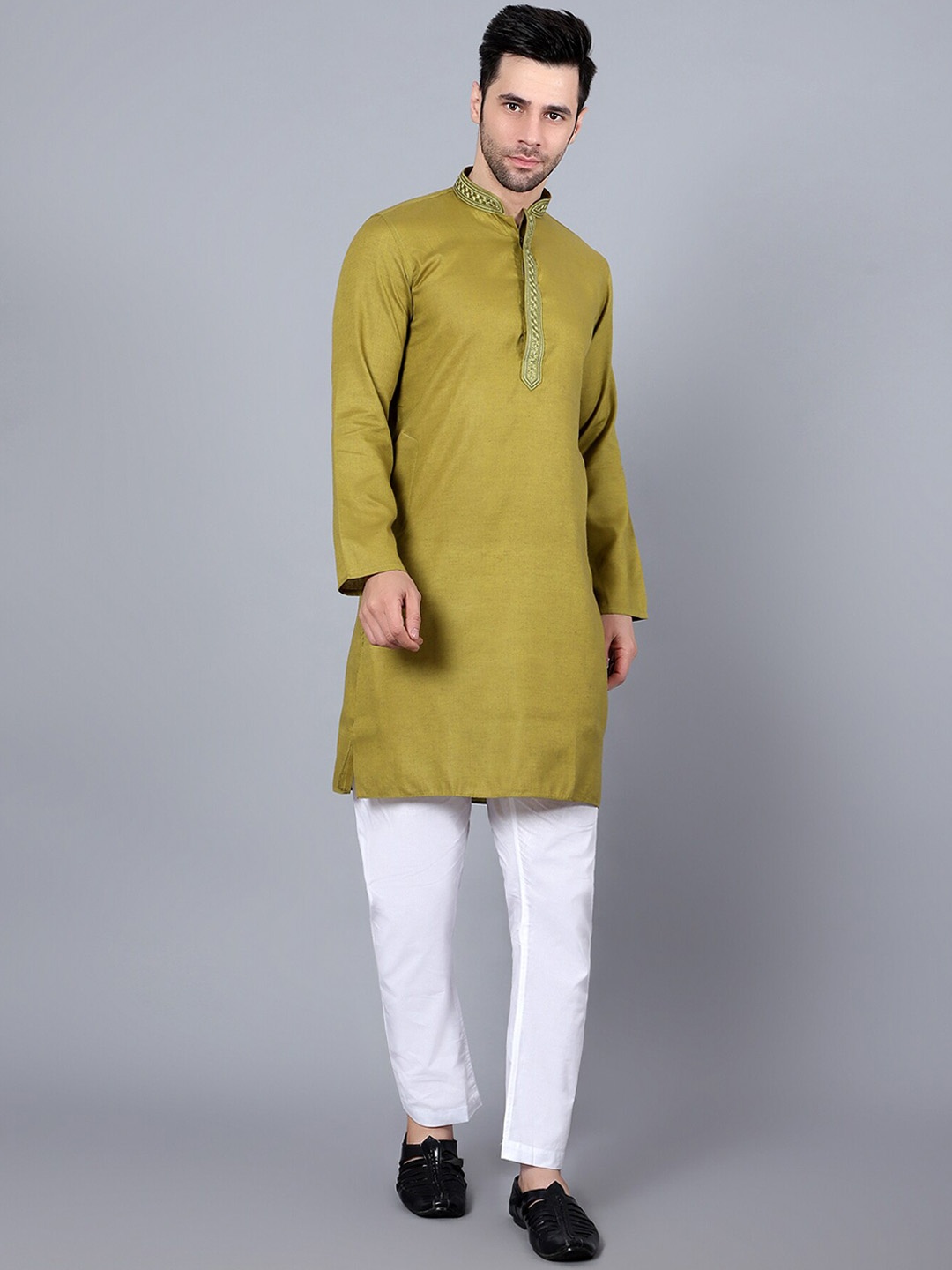 

HERE&NOW Men Green Thread Work Kurta