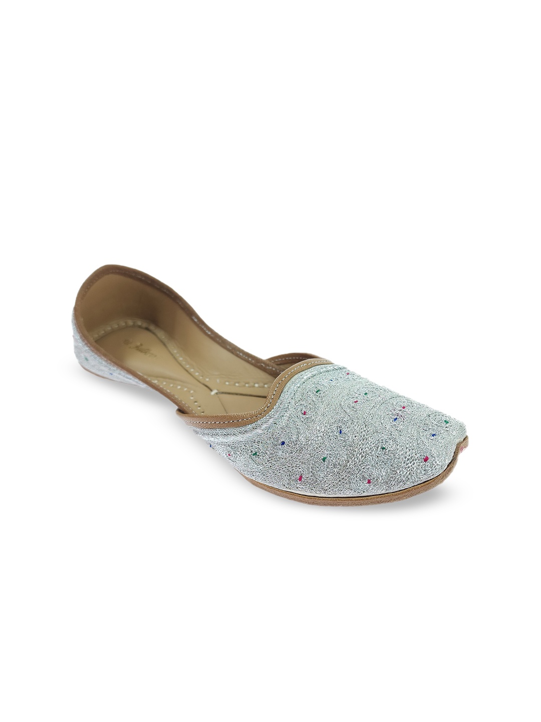 

Fulkari Women Ethnic Mojaris Flats, Silver