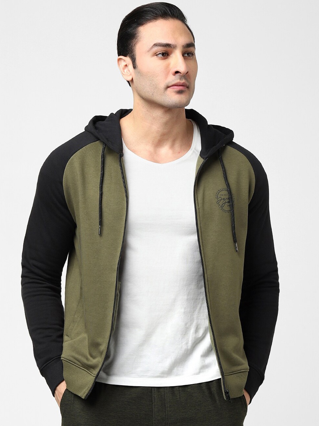 

Jack & Jones Men Colourblocked Cotton Sweatshirt, Green