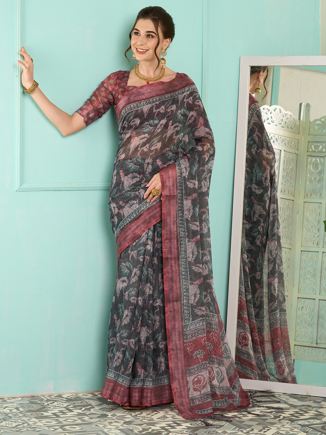 

Saree mall Floral Zari Linen Blend Banarasi Sarees, Grey