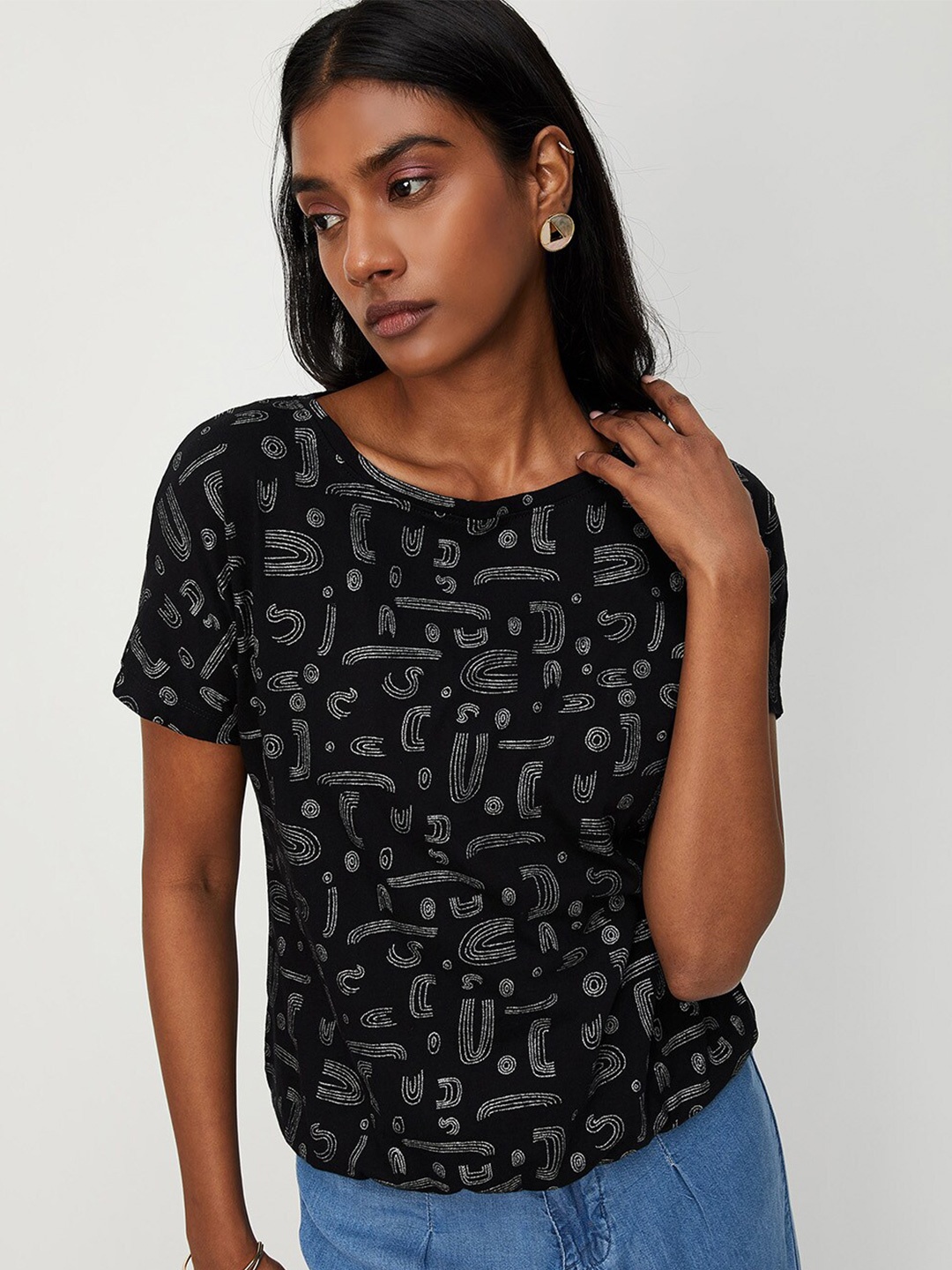 

max Women Printed Cotton T-shirt, Black