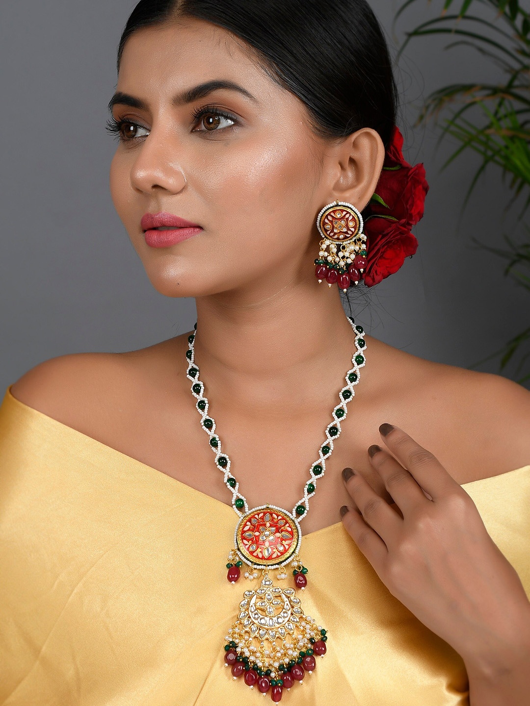 

DASTOOR Gold-Plated Kundan Stone-Studded Beaded Designer Jewellery Set