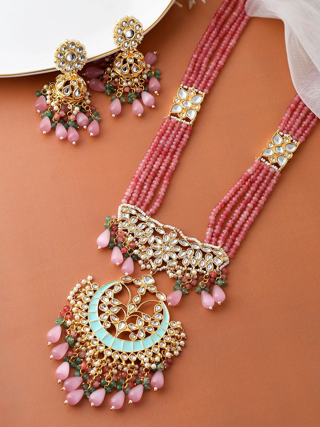 

DASTOOR Gold-Plated Kundan Stone-Studded Beaded Designer Jewellery Set