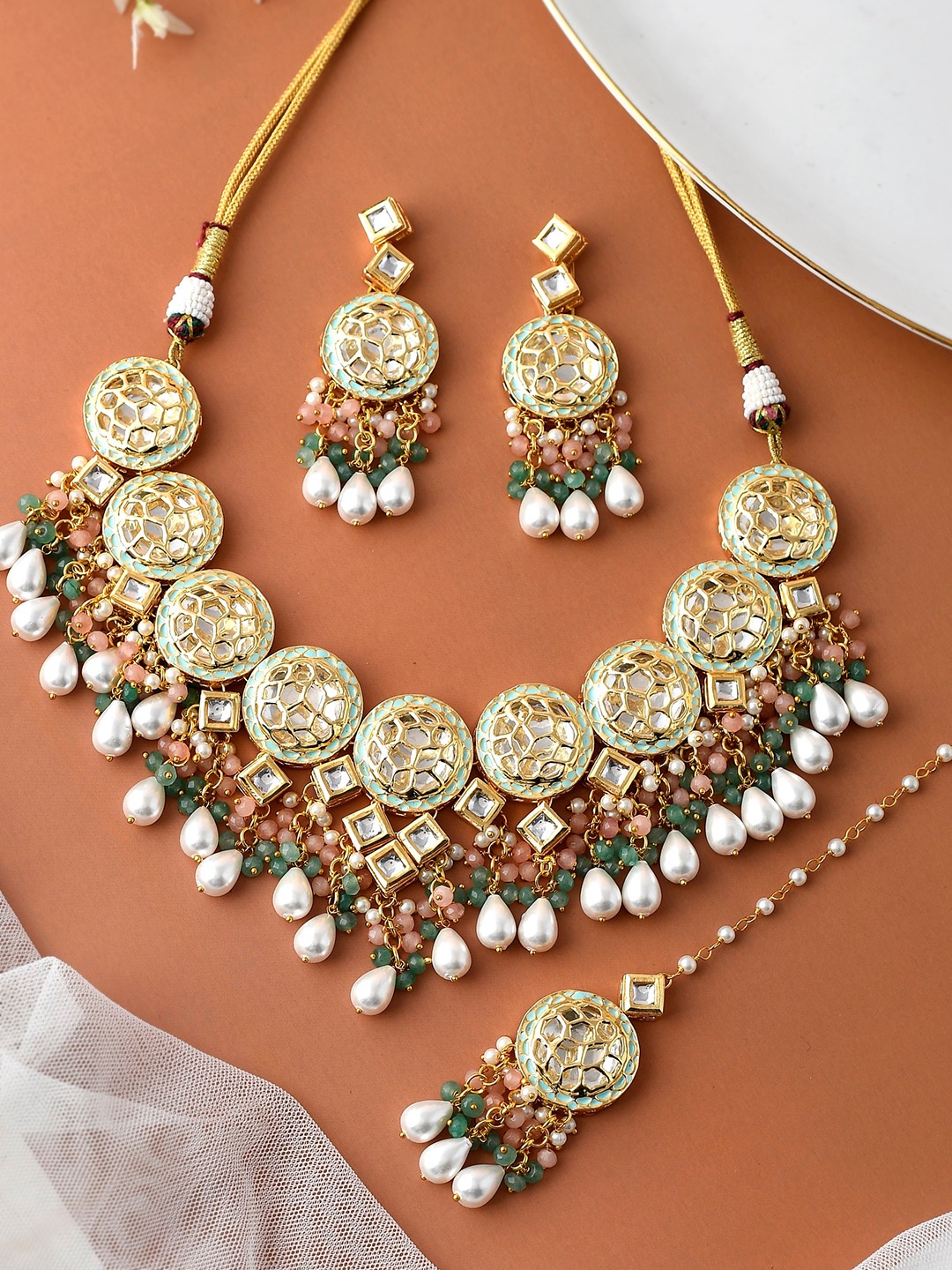 

DASTOOR Gold-Plated Kundan Stone-Studded Beaded Designer Jewellery Set