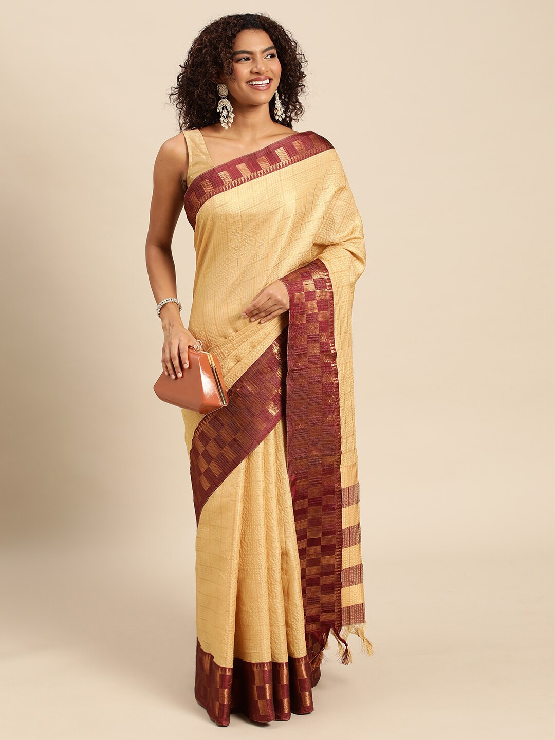 

M M Venture Checked Zari Saree, Beige