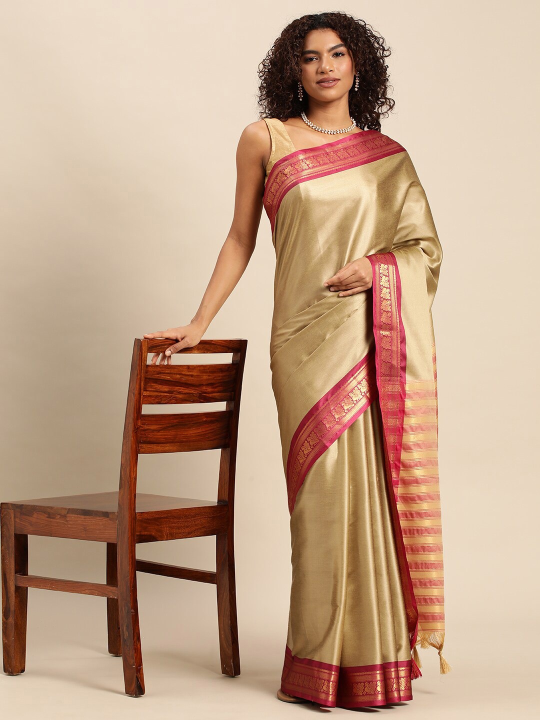 

M M Venture Zari Silk Cotton Saree, Beige