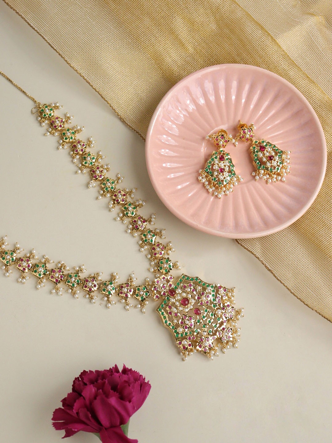 

CURIO COTTAGE Gold-Plated Stones-Studded & Beads-Beaded Jewellery Set