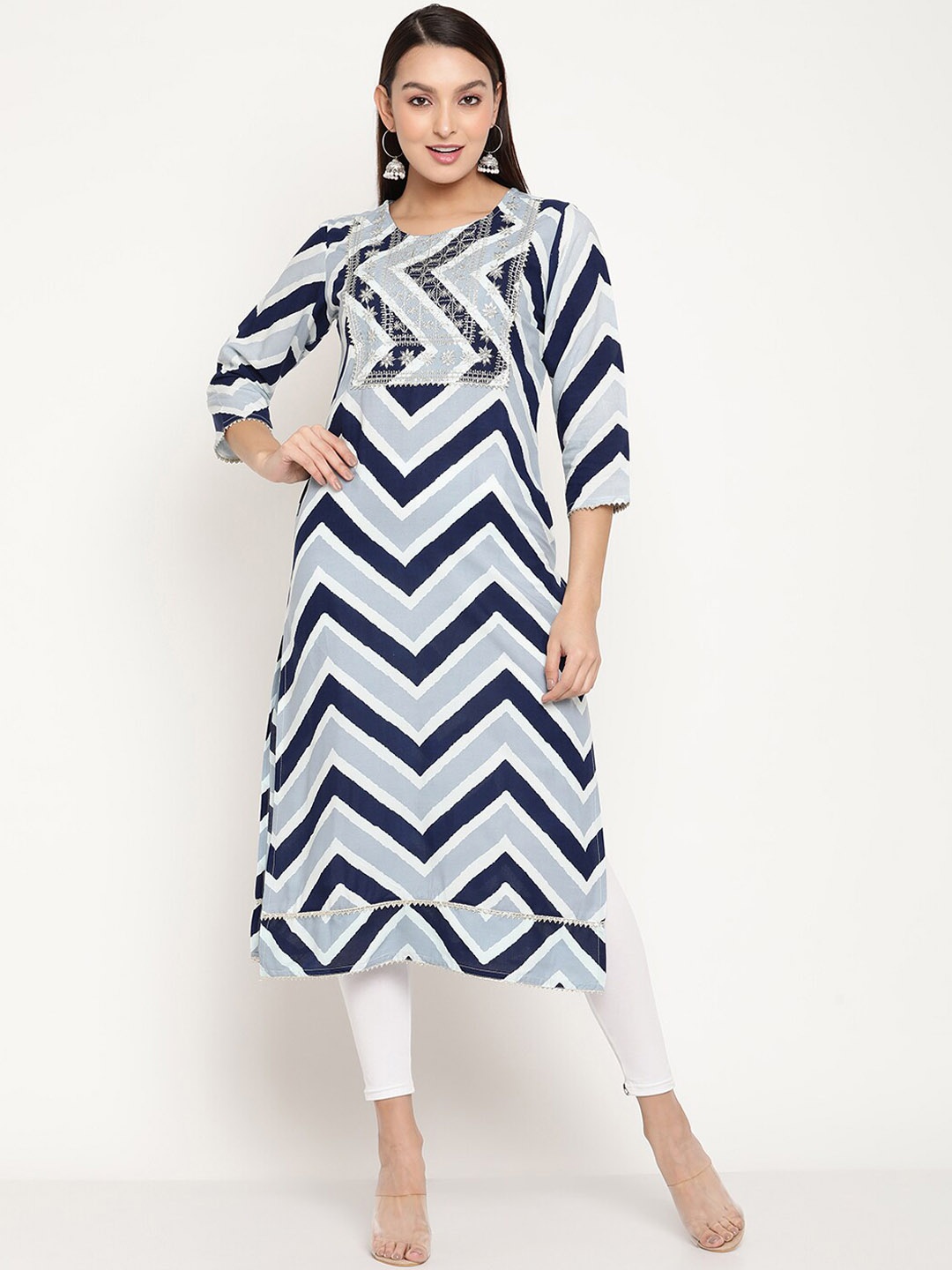 

aayusika Women Chevron Printed Round Neck Kurta, Blue