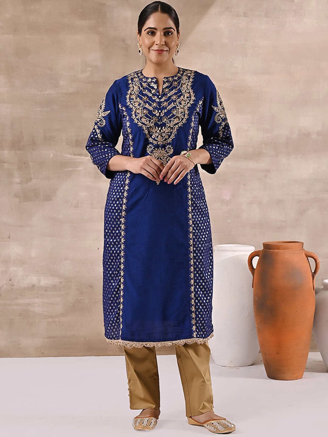 

Lakshita Women Ethnic Motifs Embroidered Thread Work Notch Collar Cotton Kurta, Blue