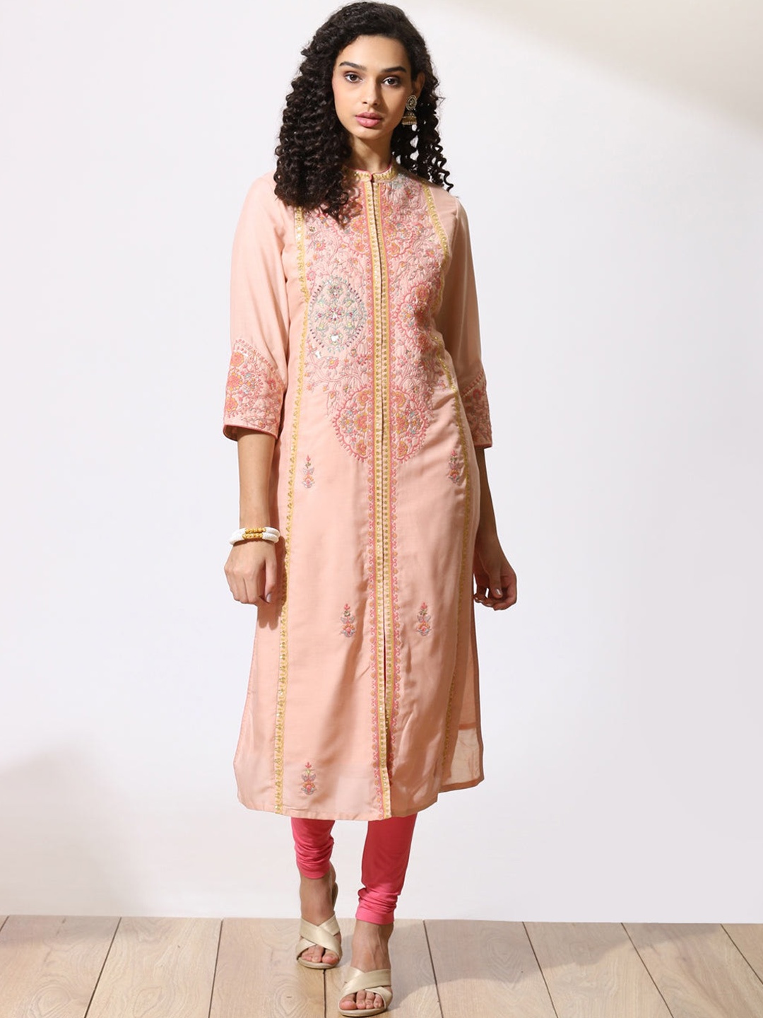 

Lakshita Plus Size Women Ethnic Motifs Embroidered Thread Work Kurta, Peach