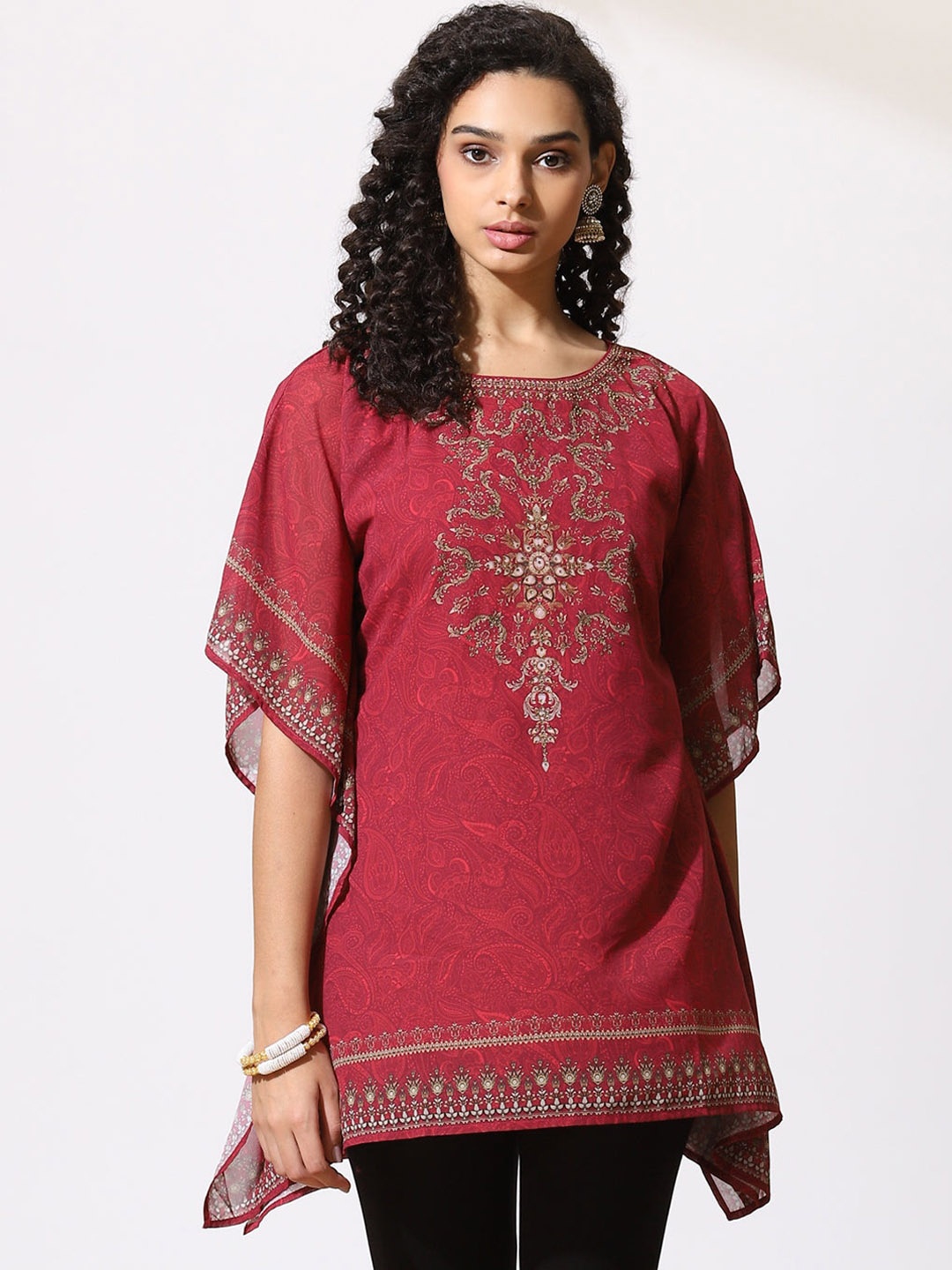 

Lakshita Women Printed Extended Sleeves Kaftan Kurta, Red