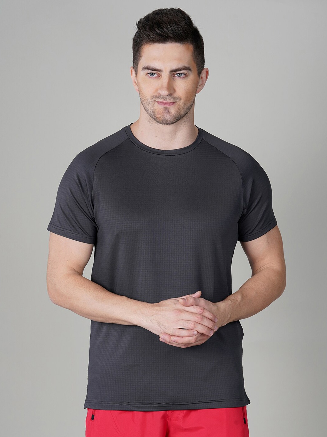 

NIVIA Men Round Neck Slim Fit T-shirt, Charcoal