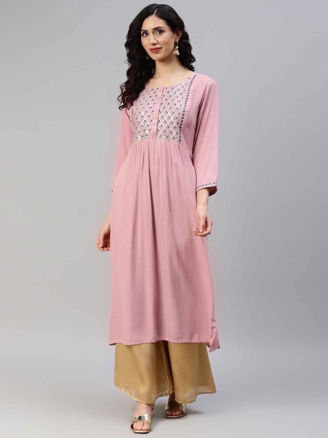 

Readiprint Fashions Women Floral Embroidered Kurta, Pink