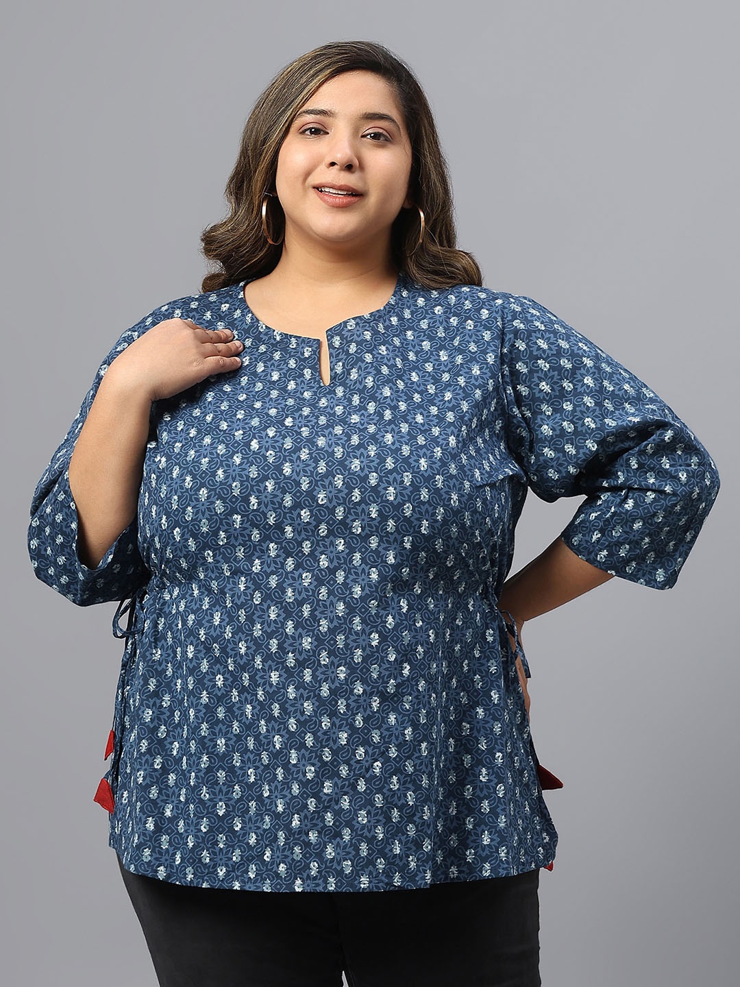 

Indietoga Plus Size Notch Neck Ethnic motifs Print Indigo Pure Cotton Top, Blue