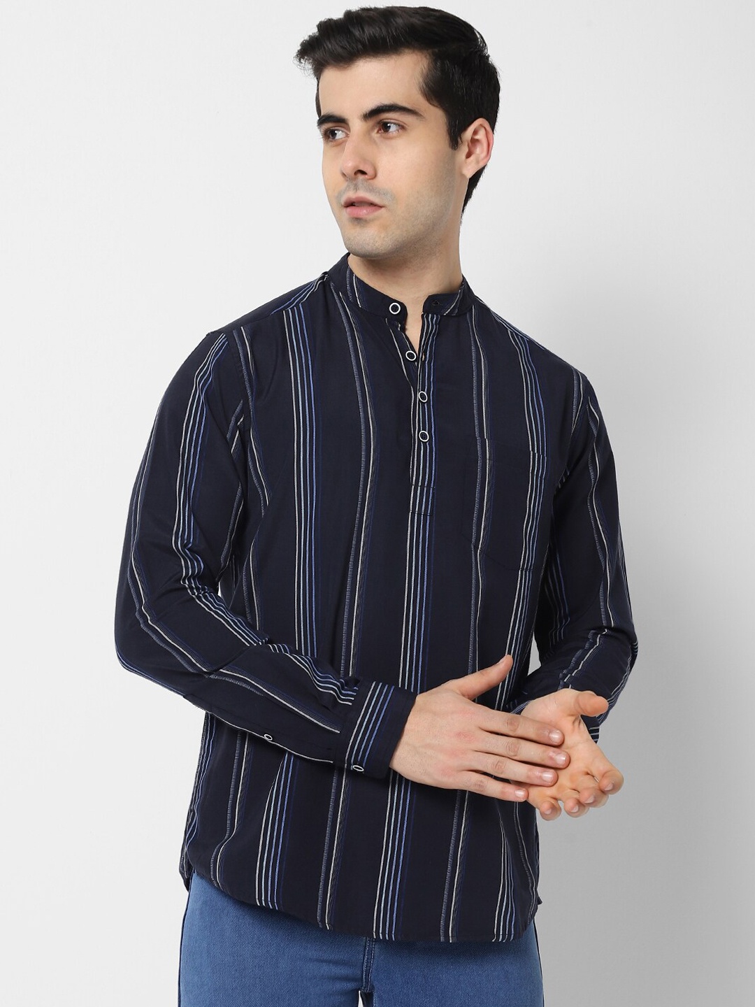 

VASTRADO Men Printed Cotton Kurta, Navy blue