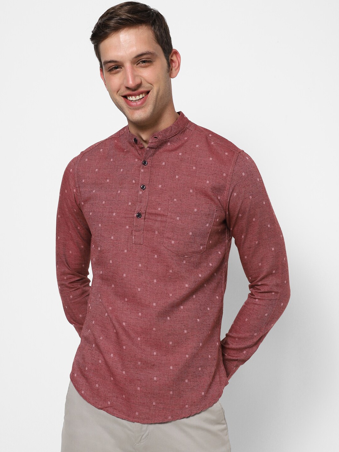

VASTRADO Men Geometric Printed Cotton Dobby Kurta, Maroon