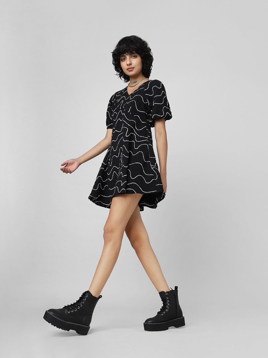 

ONLY V - Neck Puff Sleeves Mini Dress, Black