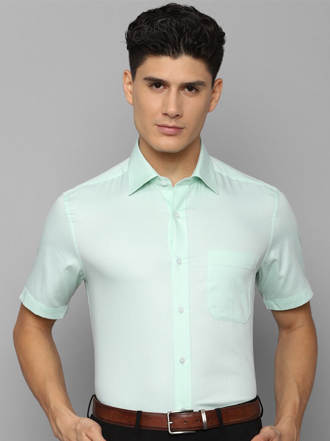 

Louis Philippe Men Slim Fit Pure Cotton Formal Shirt, Green