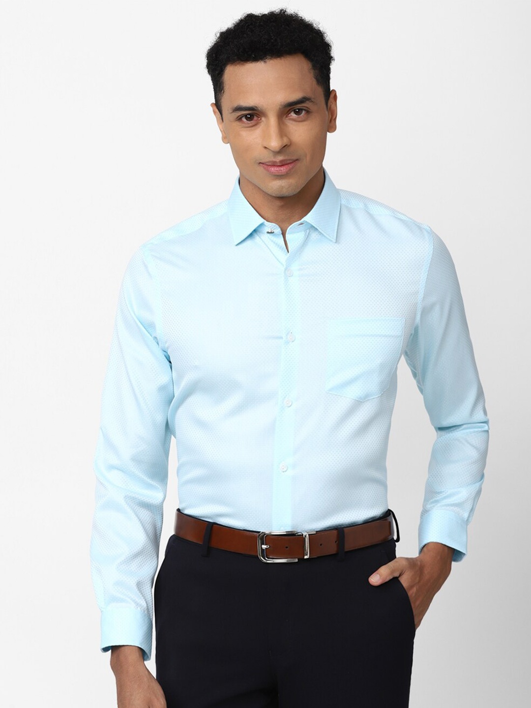 

Peter England Elite Men Pure Cotton Formal Shirt, Blue