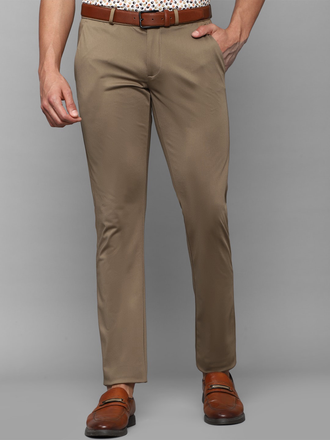 

Allen Solly Men Slim Fit Trousers, Brown