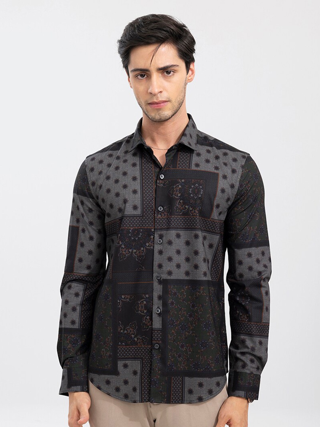 

Snitch Men Pure Cotton Slim Fit Printed Casual Shirt, Grey