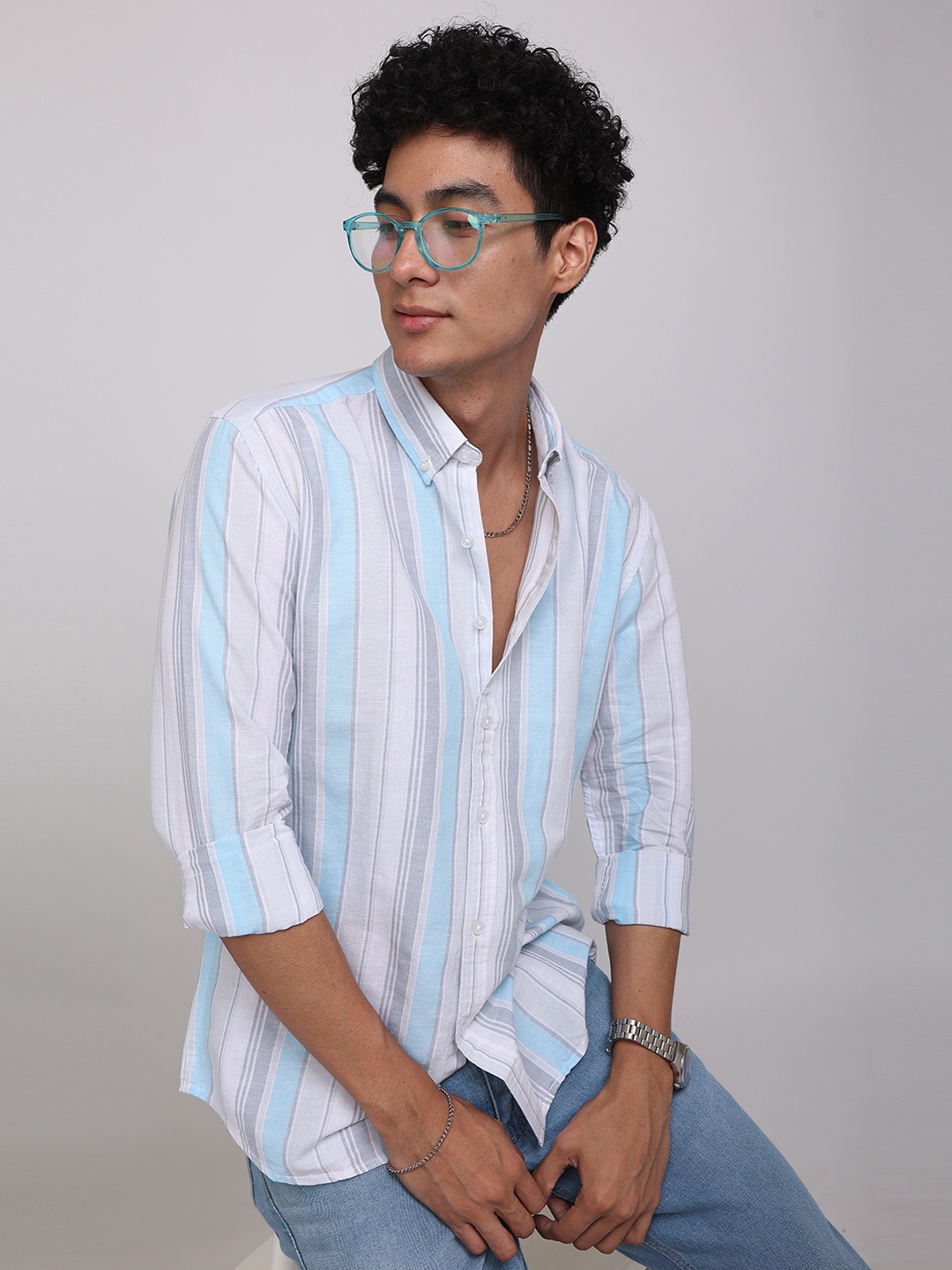 

Snitch Men Blue Slim Fit Striped Cotton Casual Shirt