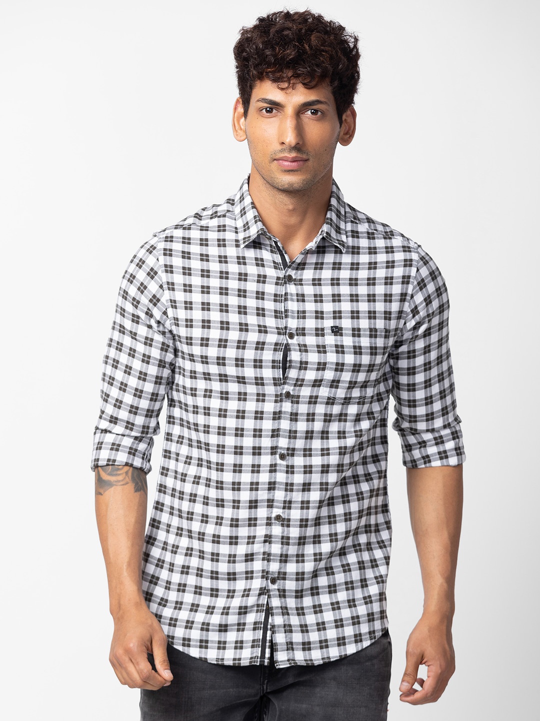 

SPYKAR Men Classic Slim Fit Checked Cotton Casual Shirt, Brown