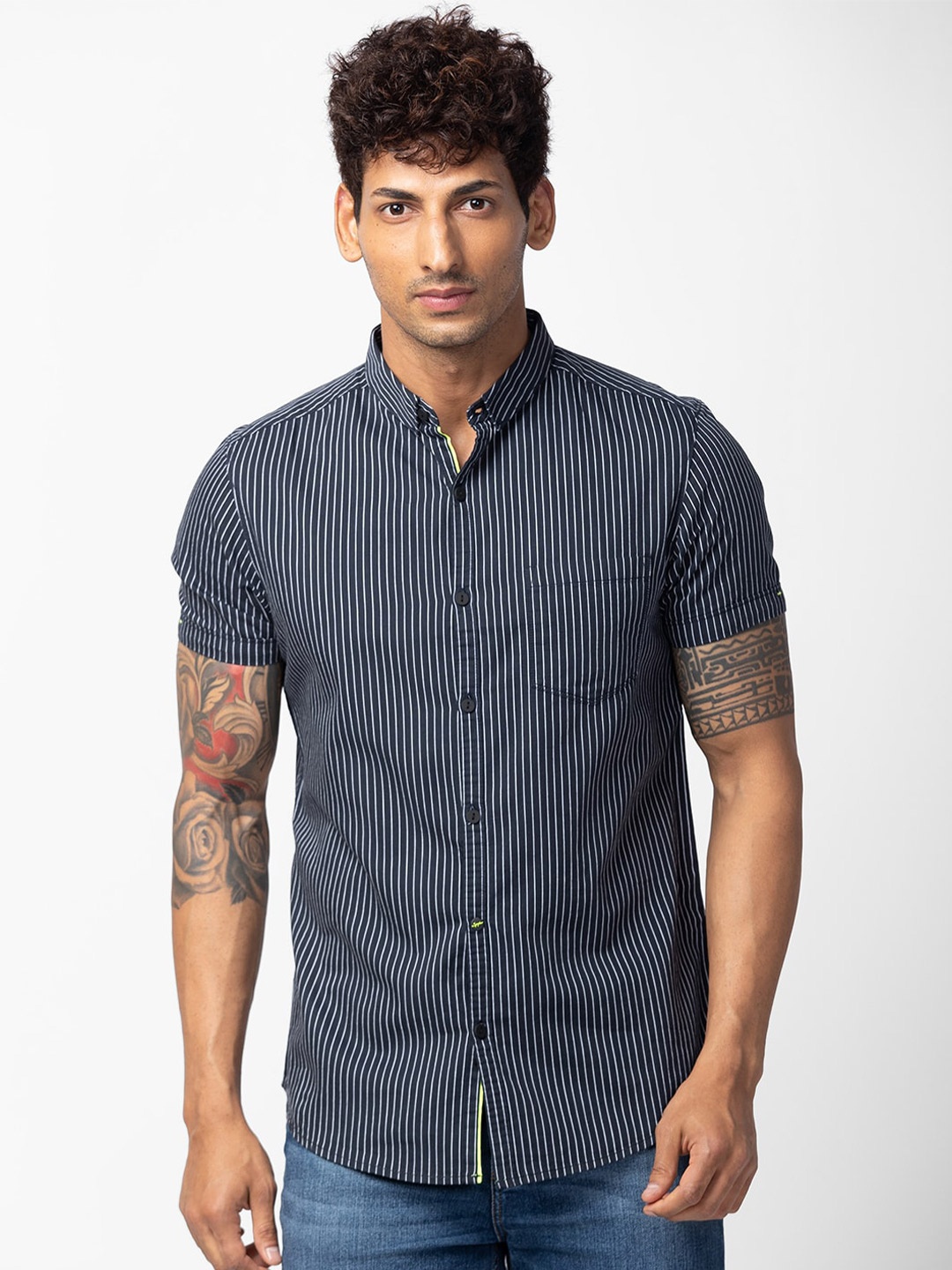 

SPYKAR Men Classic Slim Fit Striped Cotton Casual Shirt, Navy blue