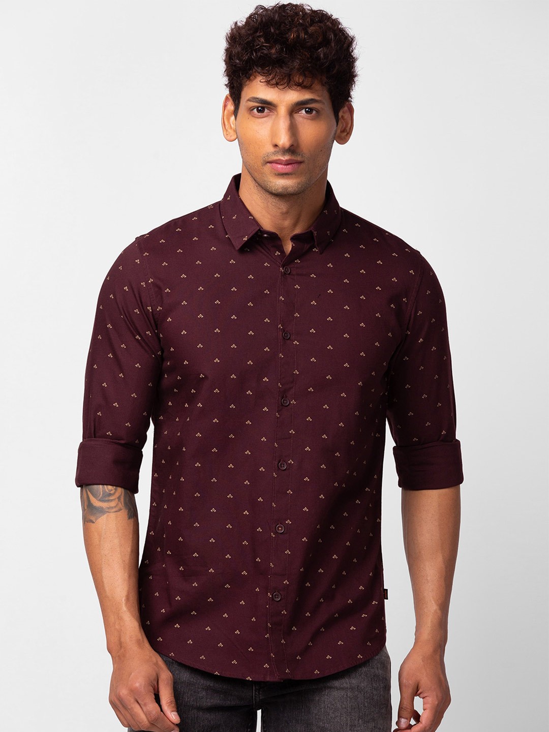

SPYKAR Men Cotton Classic Slim Fit Printed Casual Shirt, Red
