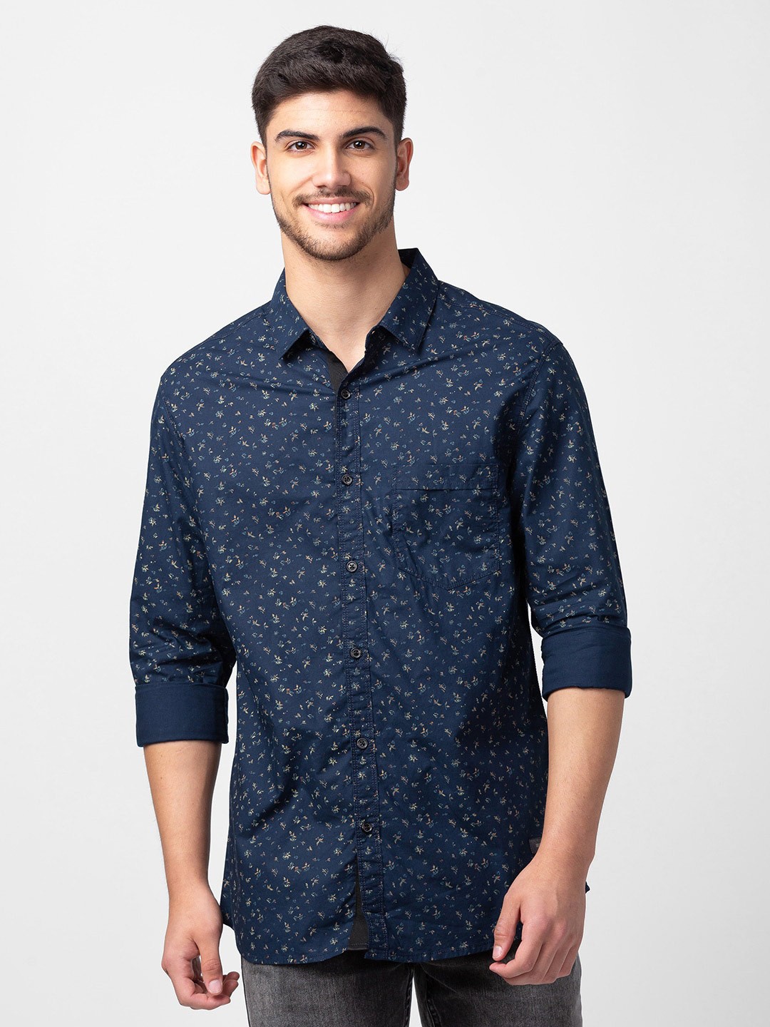 

SPYKAR Men Classic Slim Fit Floral Printed Cotton Casual Shirt, Blue