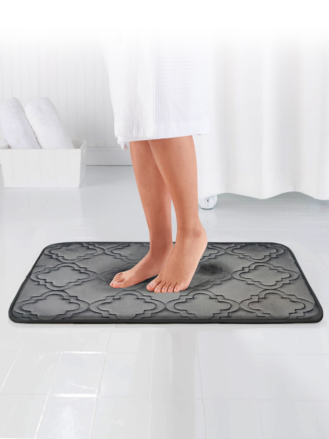 

BIANCA Luxor Grey Self-Design 2000 GSM Memory Foam Anti-Slip Bath Mat