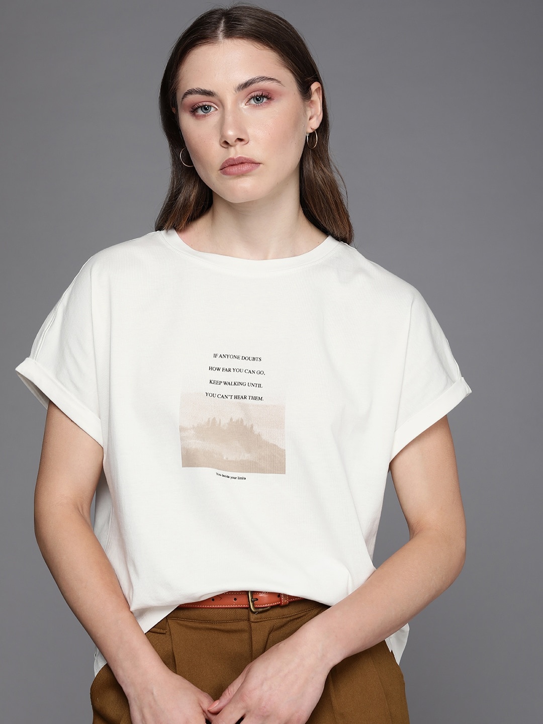 

Kenneth Cole Graphic Printed Extended Sleeves Pure Cotton T-shirt, White