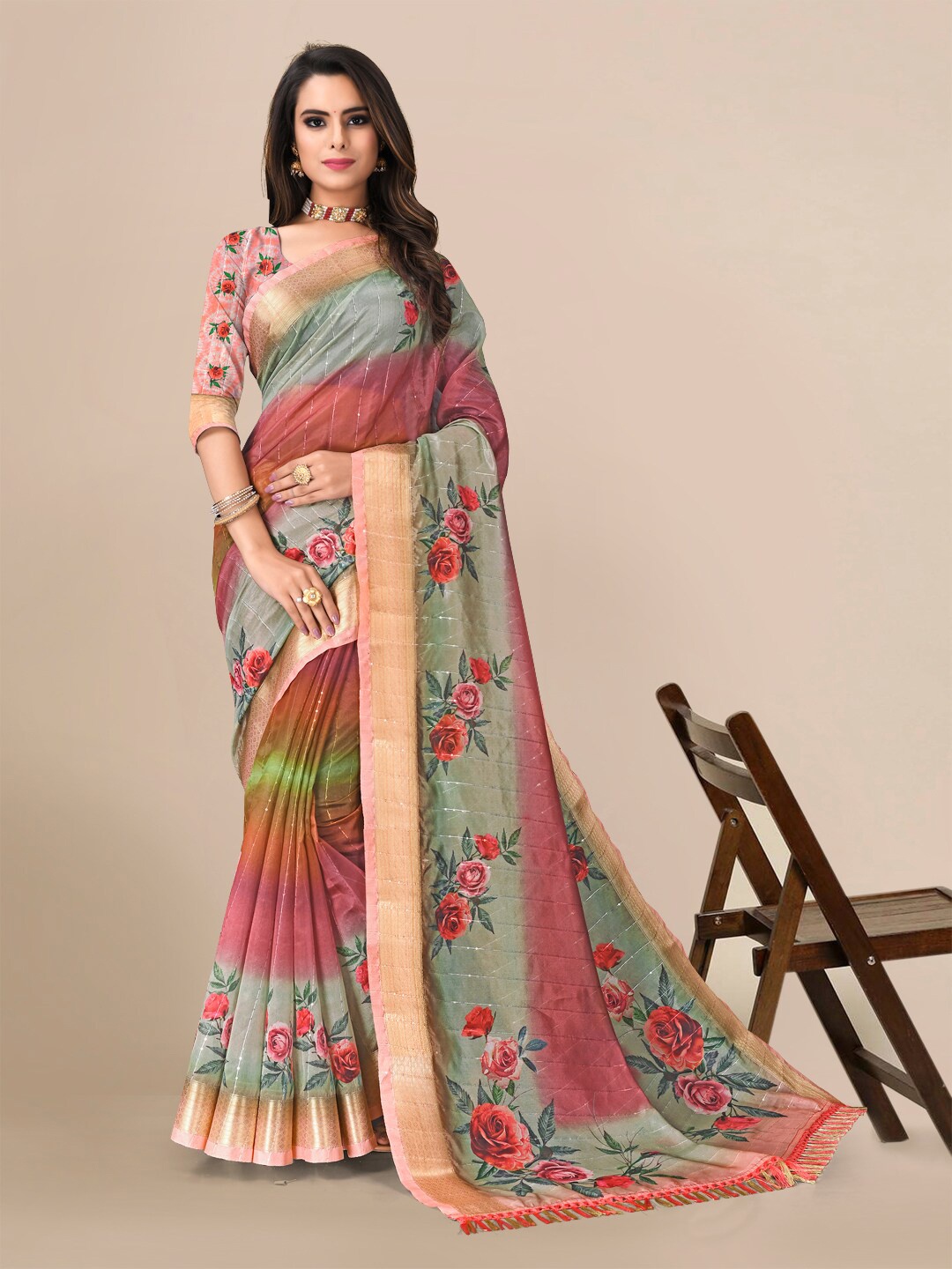 

Mitera Floral Zari Saree, Peach