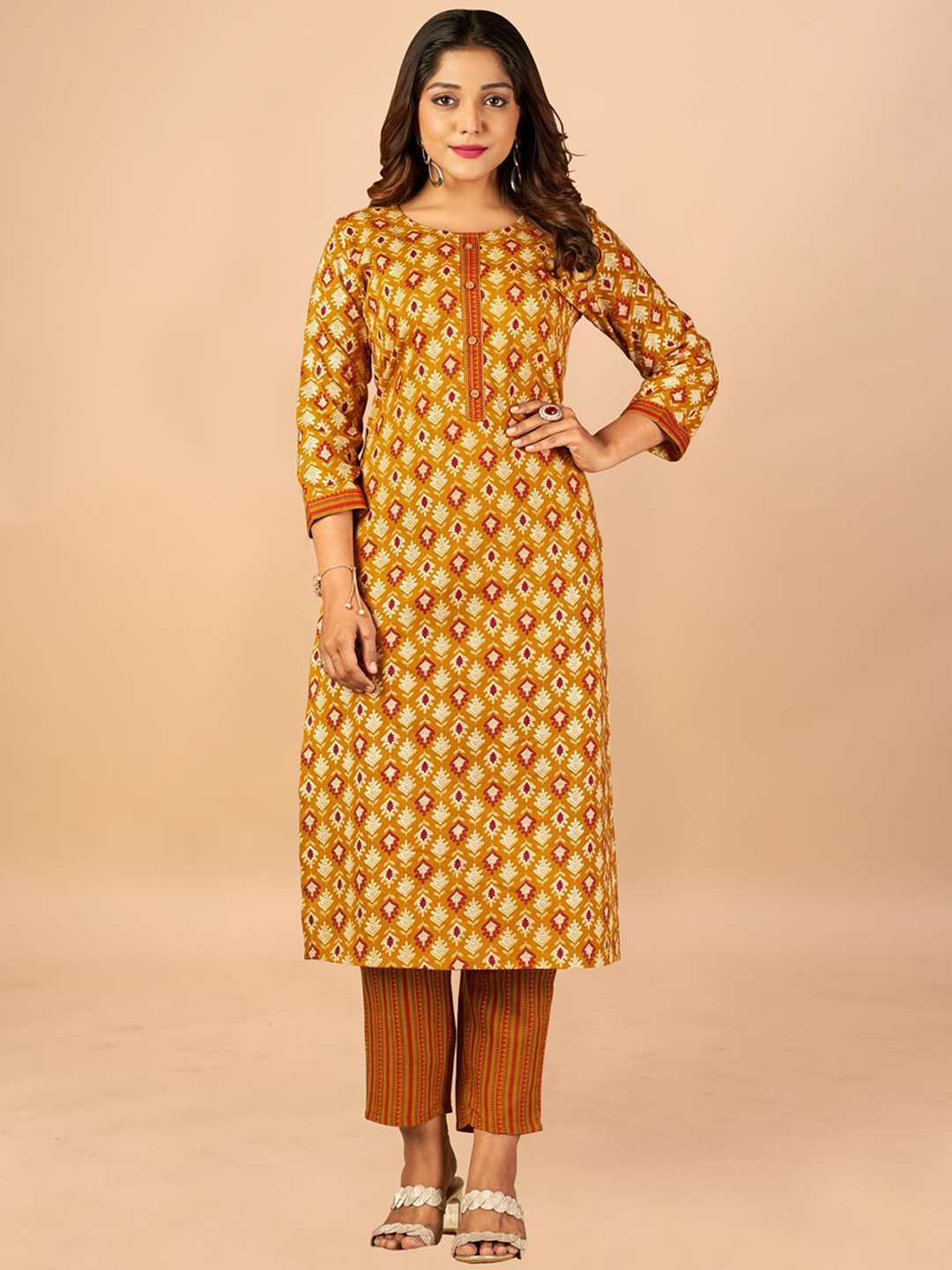 

KALINI Women Floral Printed Pure Cotton Kurti with Trousers, Orange