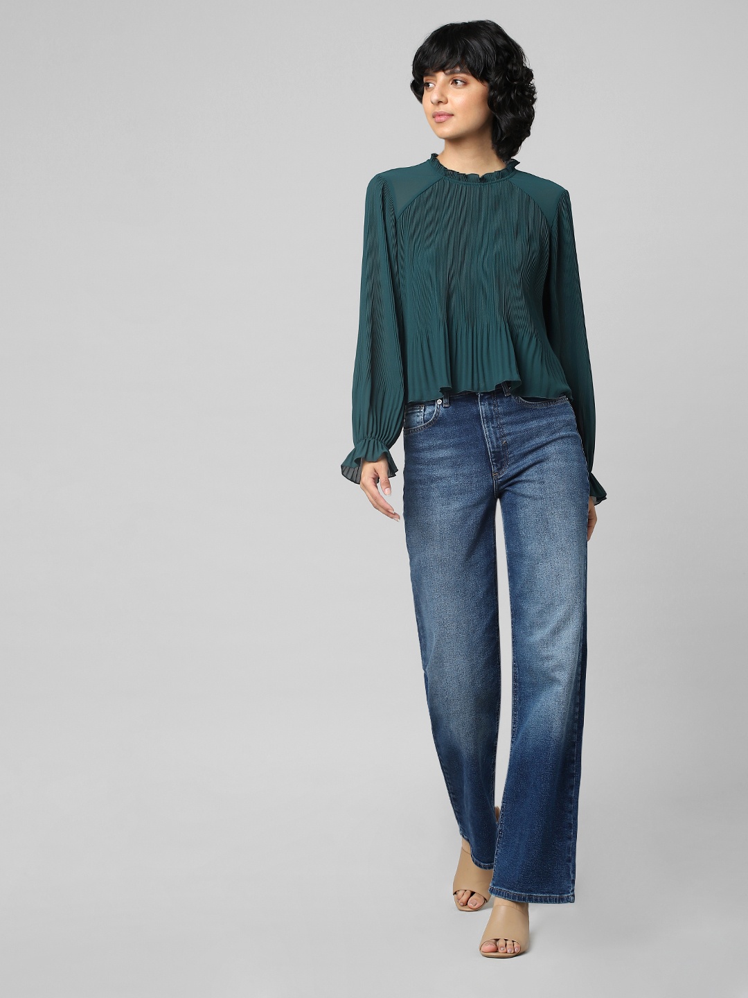 

ONLY Accordion Pleats Cuffed Sleeves Top, Green